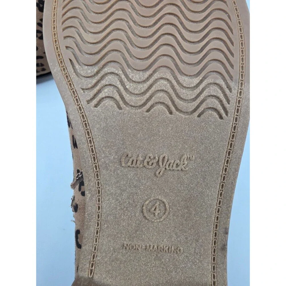 NWT Girls' Opal Leopard Print Zipper Booties Brown Size 4 Cat & Jack 3991-